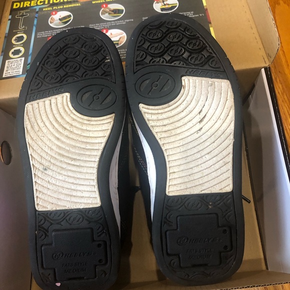 Heelys-kids size 3 - Picture 13 of 13